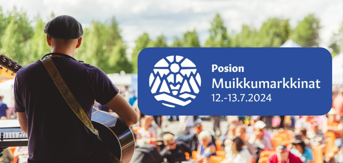 artisti esiintymässä Muikkumarkkinoiden lavalla